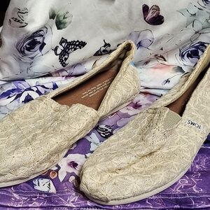 Toms Beige Textured Women's Slipon